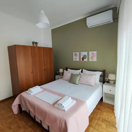 Anna's Old Town Apartment